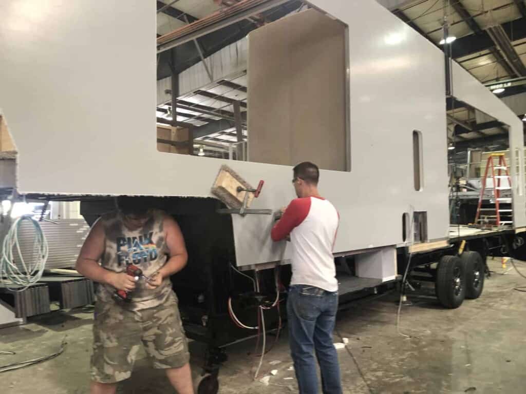 fifth wheel manufacturing at factory